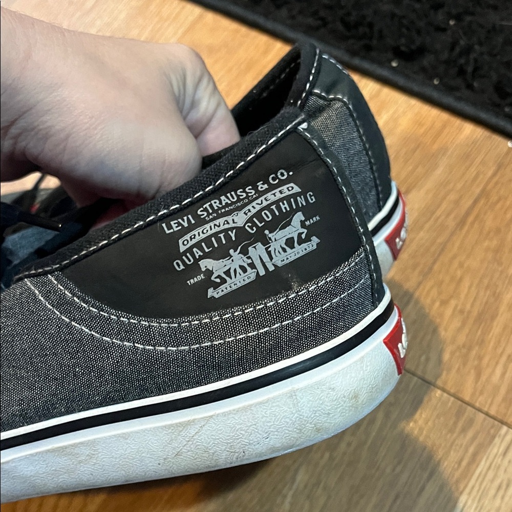 Levi's Men's Black and Gray Sneakers - Picture 3 of 7